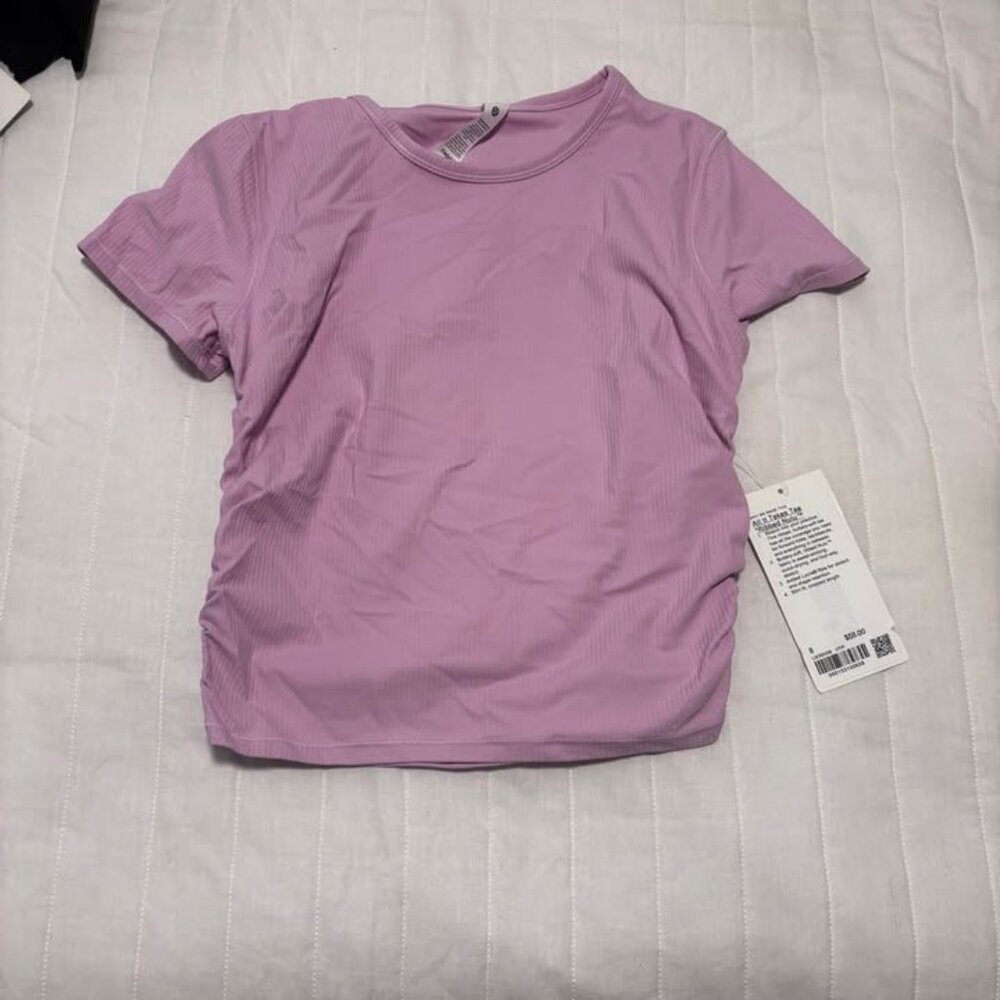 Lululemon ribbed athletic shirt